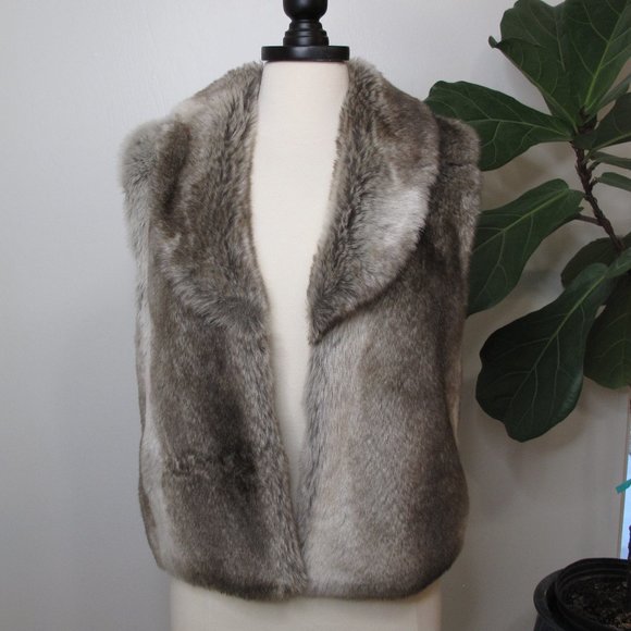 FAB'RIK Faux Fur Vest - Picture 10 of 10